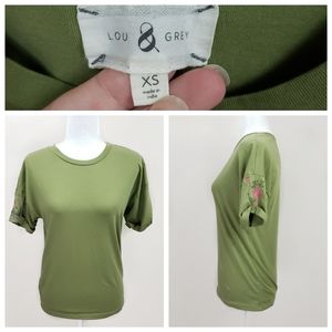 Lou & Grey Embroidered Flower T-Shirt Sz. Xs